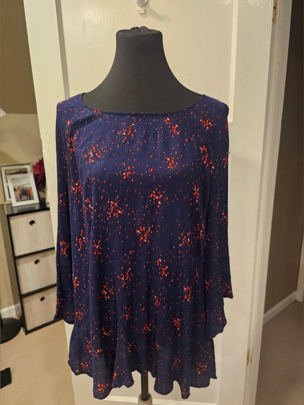 Women’s Navy Blue Floral High Low Swing Top
